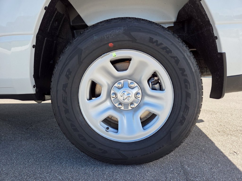 New 2027 Bright White Clear-Coat Exterior Paint RAM Tradesman image 20