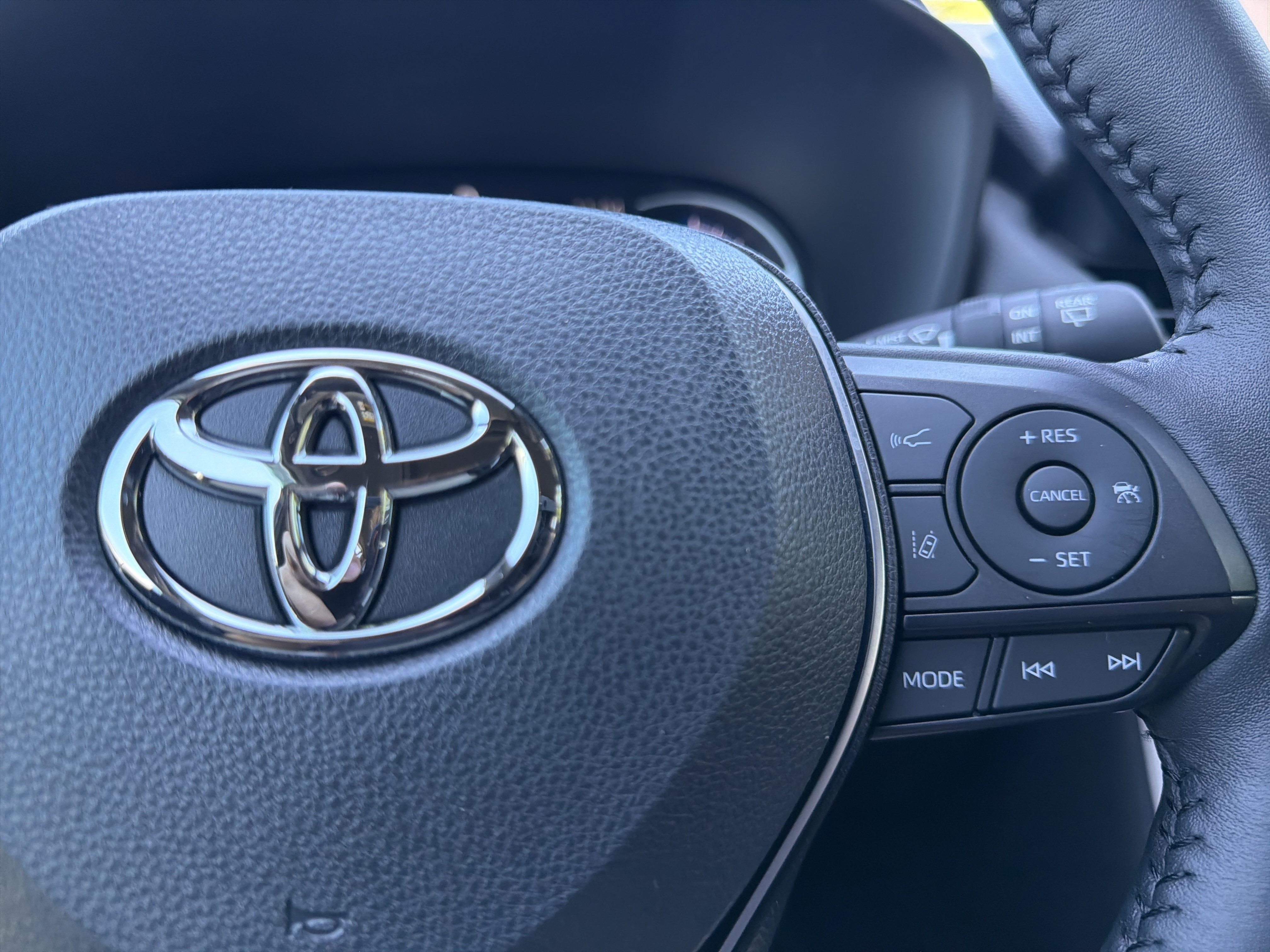 2024 Toyota RAV4 XSE - Photo 29