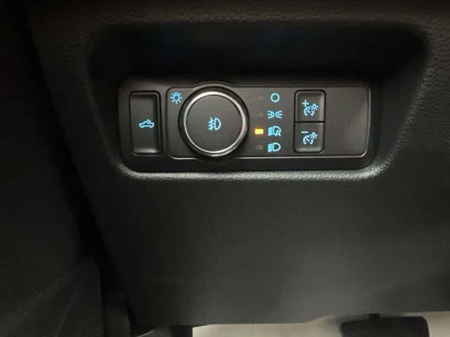 New 2026 Oxford White Ford XLT image 18