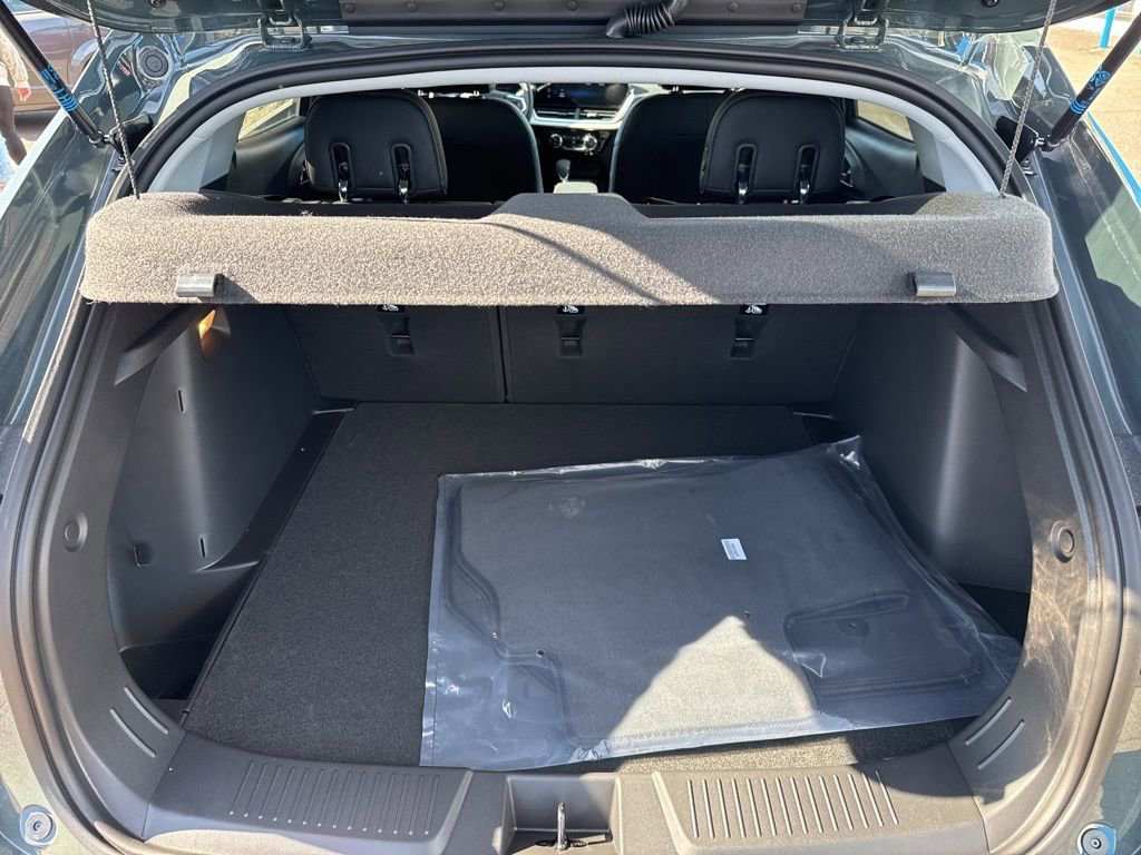 2026 Chevrolet Trax LT - Photo 28