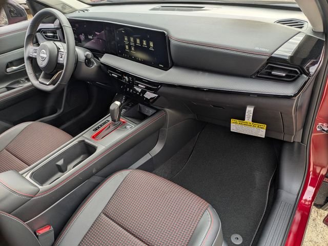 New 2026 Scarlet Ember Tintcoat Nissan SR image 27