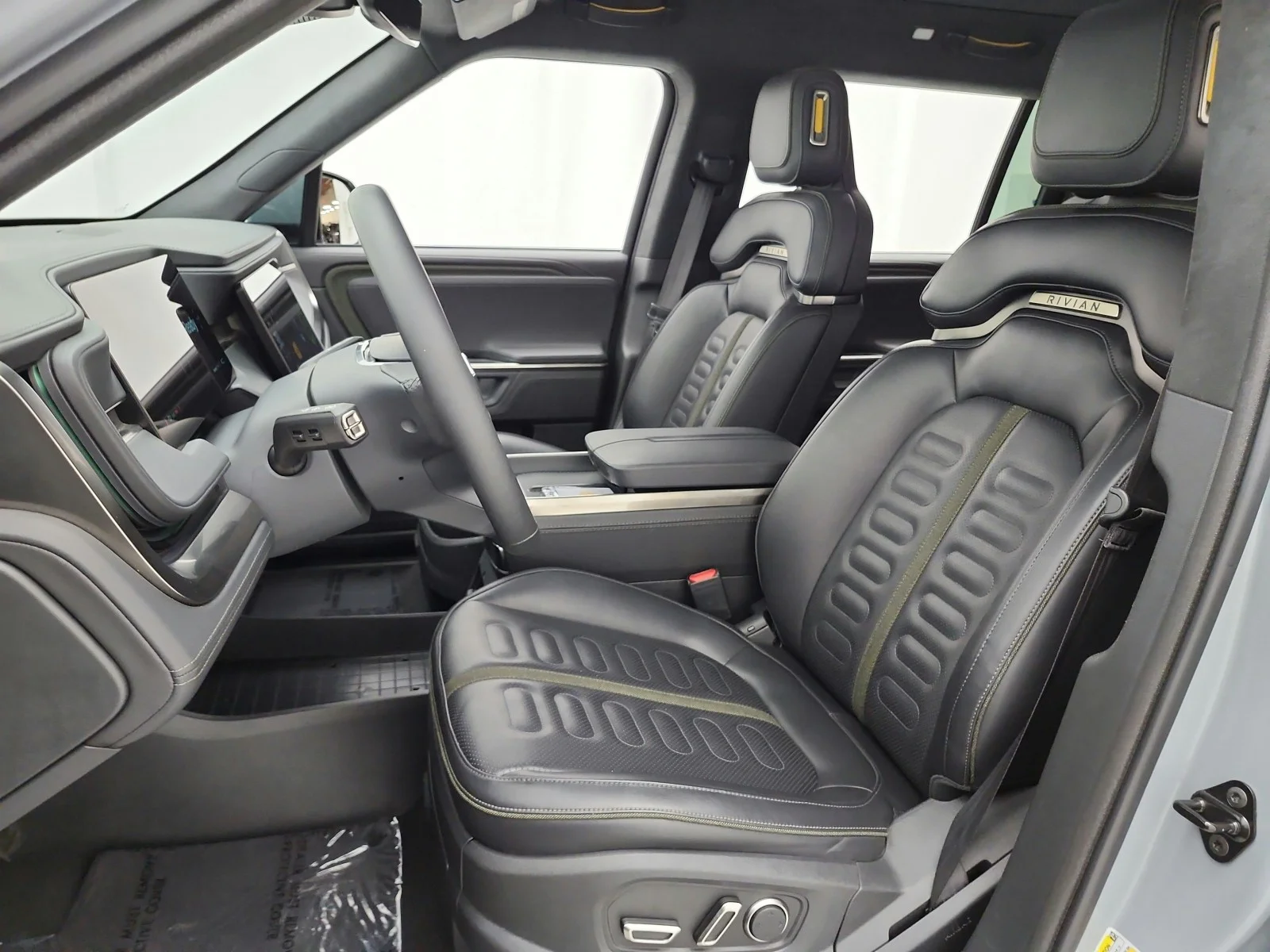 Used 2025 El Cap Granite Rivian Adventure image 12