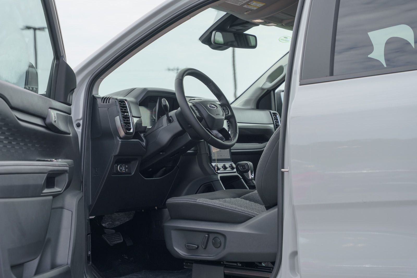 New 2026 Avalanche Ford XLT image 15