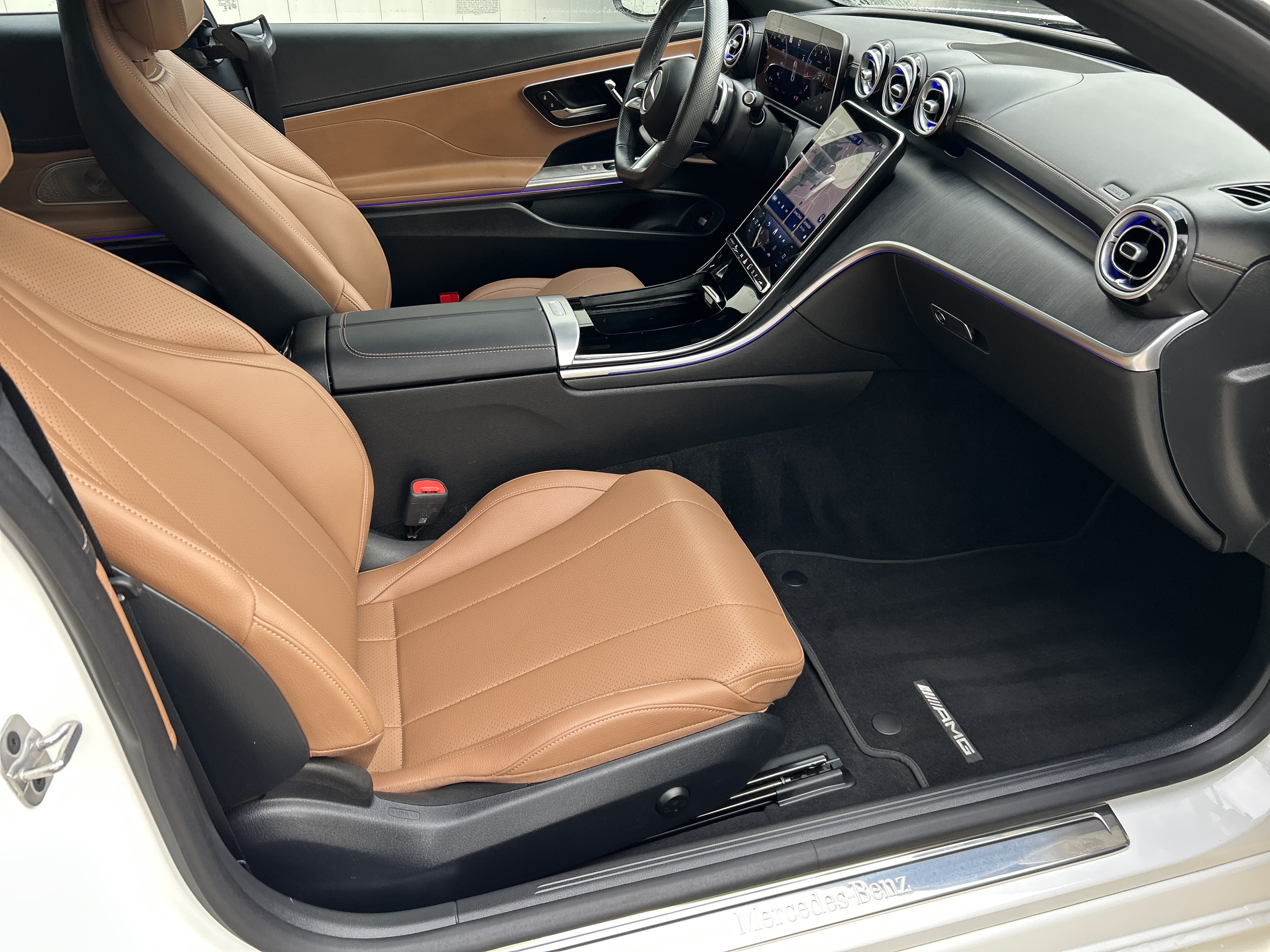 Certified Used 2025 Polar White Mercedes-Benz CLE 300 4MATIC® Coupe image 41