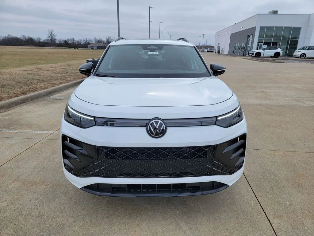 New 2026 White Volkswagen 2.0T SE R-Line Black image 9