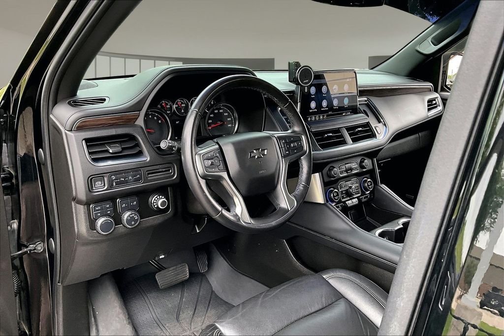 Used 2021 Black Chevrolet Z71 image 13