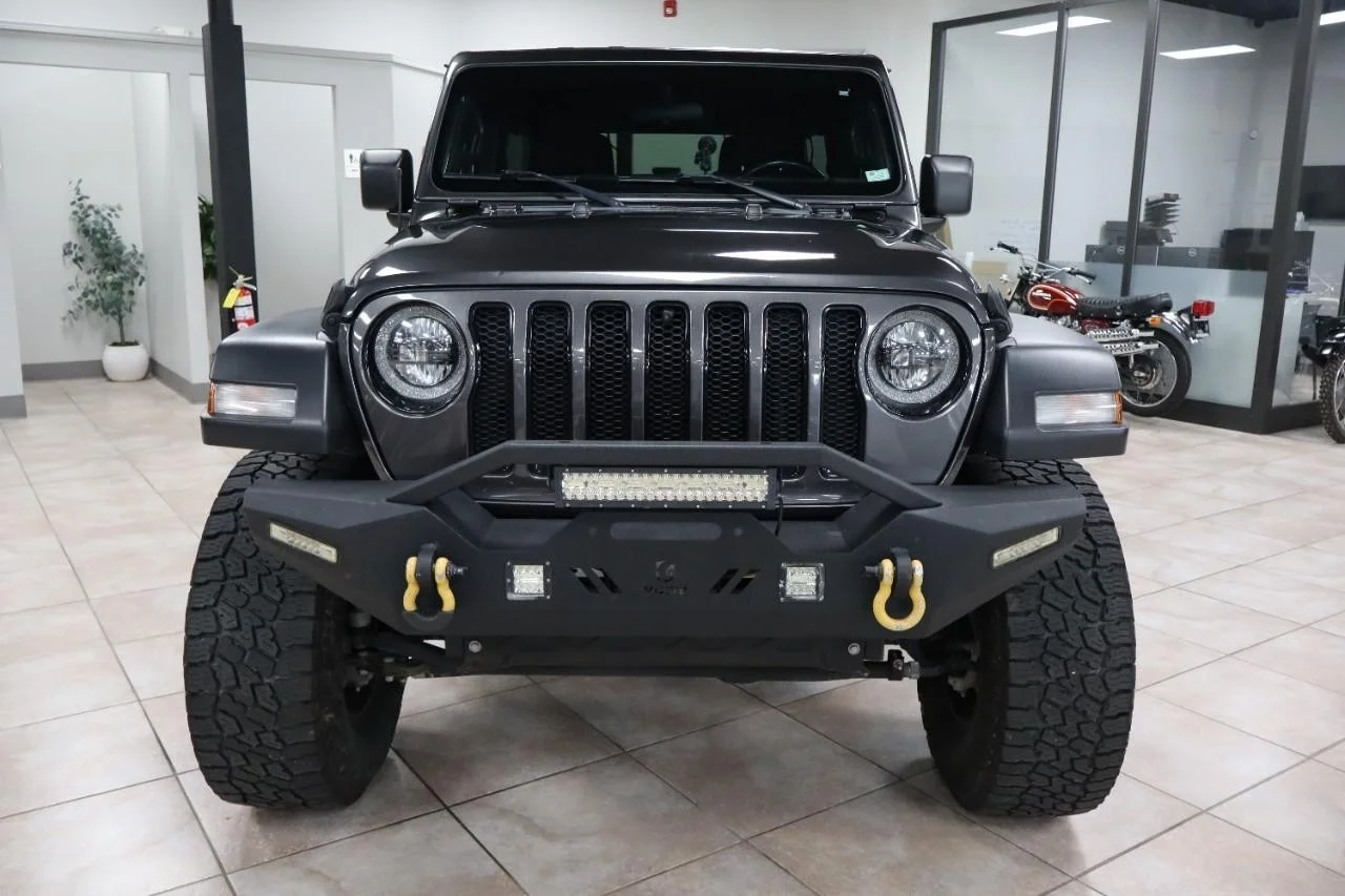 Used 2021 Granite Crystal Metallic Clear Coat Jeep Sport Altitude image 13