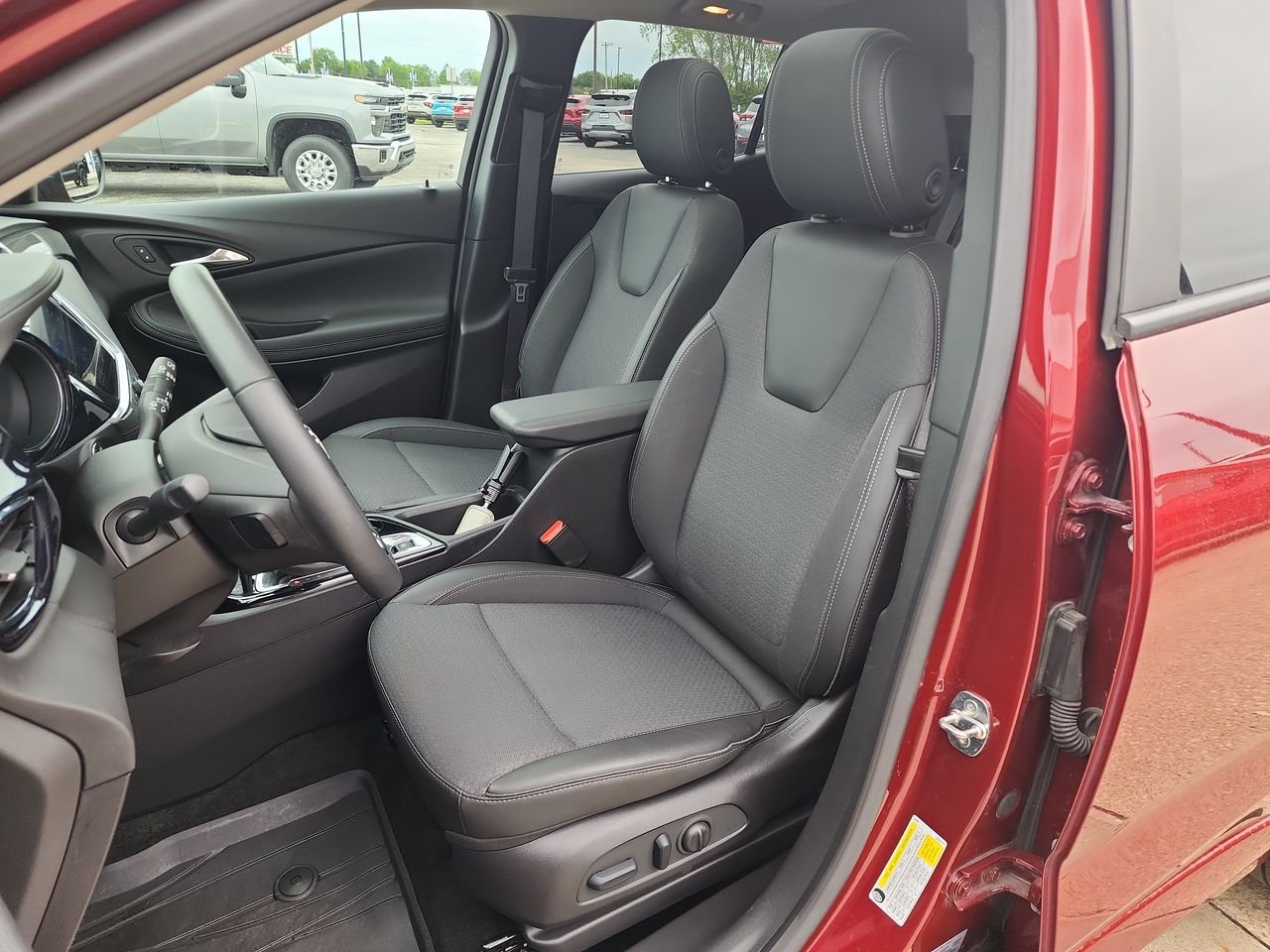 Used 2023 Cinnabar Metallic Buick Select image 11
