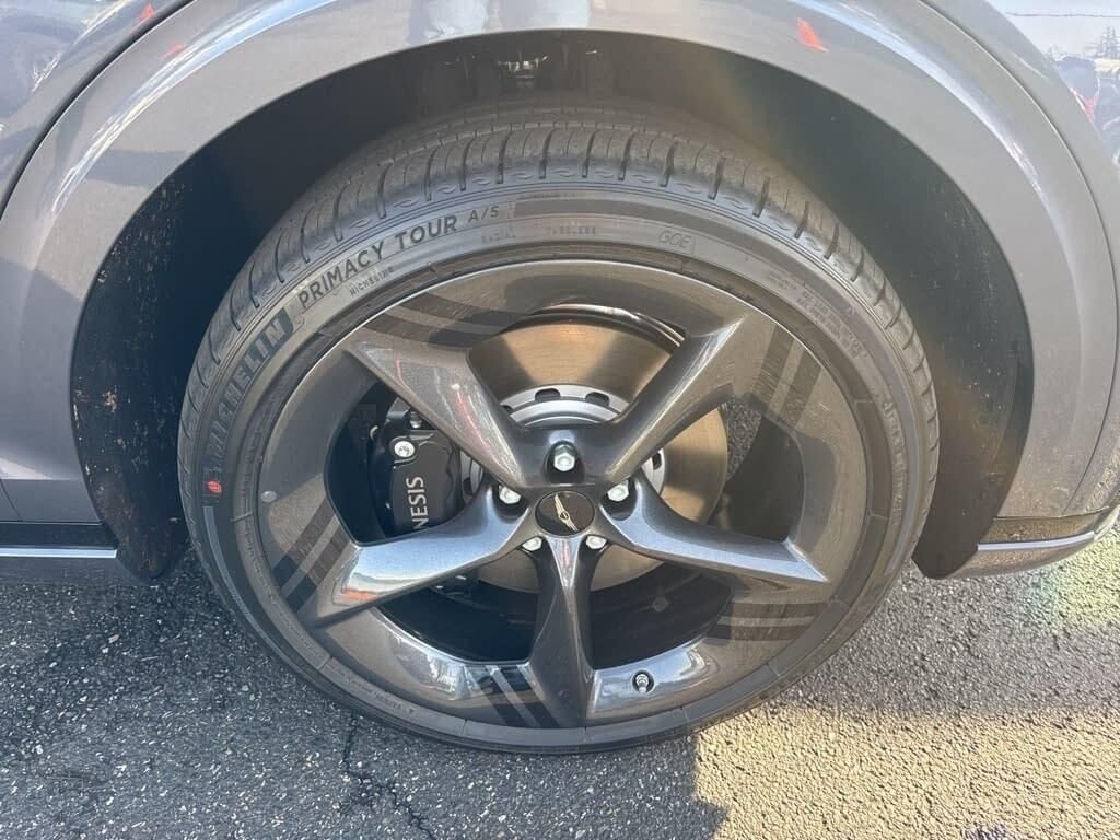 New 2026 Blue Genesis 2.5T SPORT PRESTIGE image 9