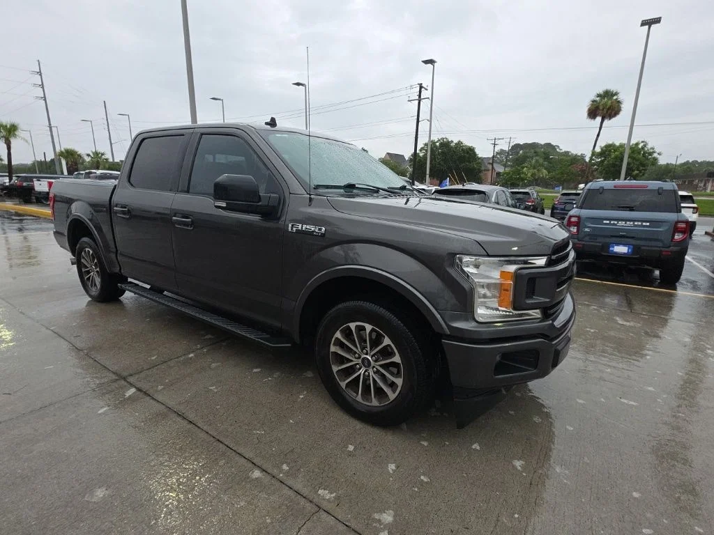 Used 2020 Magnetic Ford XLT image 1