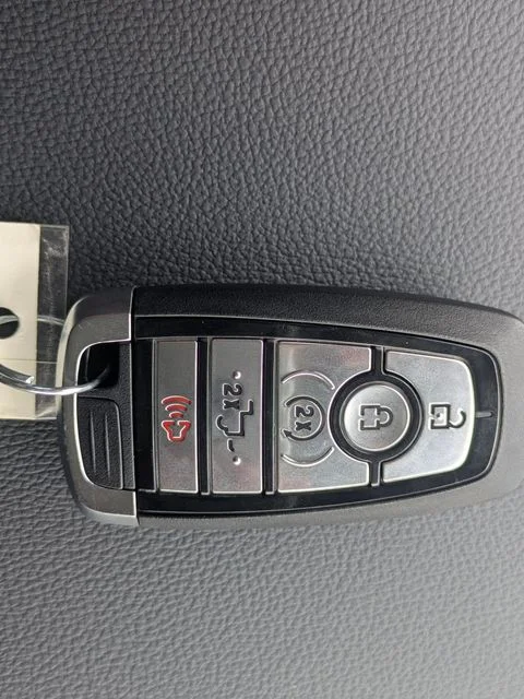 New 2026 Star White Metallic Tri-Coat Ford F-250® Lariat® image 29