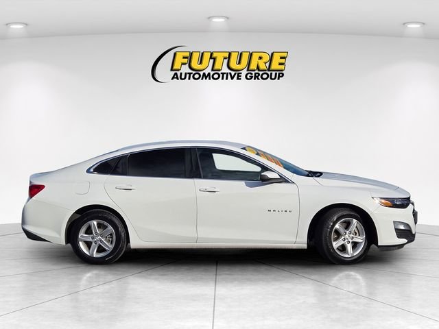 Used 2021 White Chevrolet LS image 3