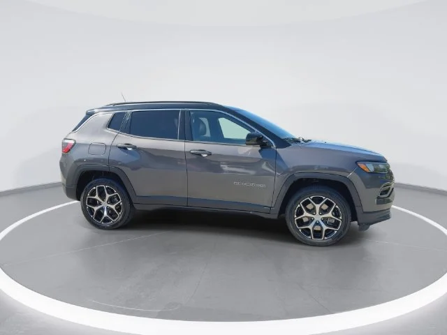 Used 2024 Gray Jeep Limited image 9