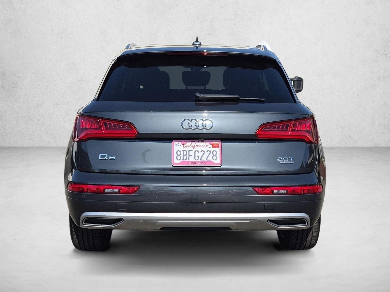 Used 2018 Silver/Gray Audi Premium Plus image 7