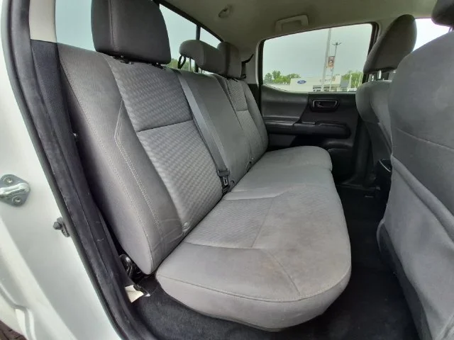 Used 2022 White Toyota SR image 33