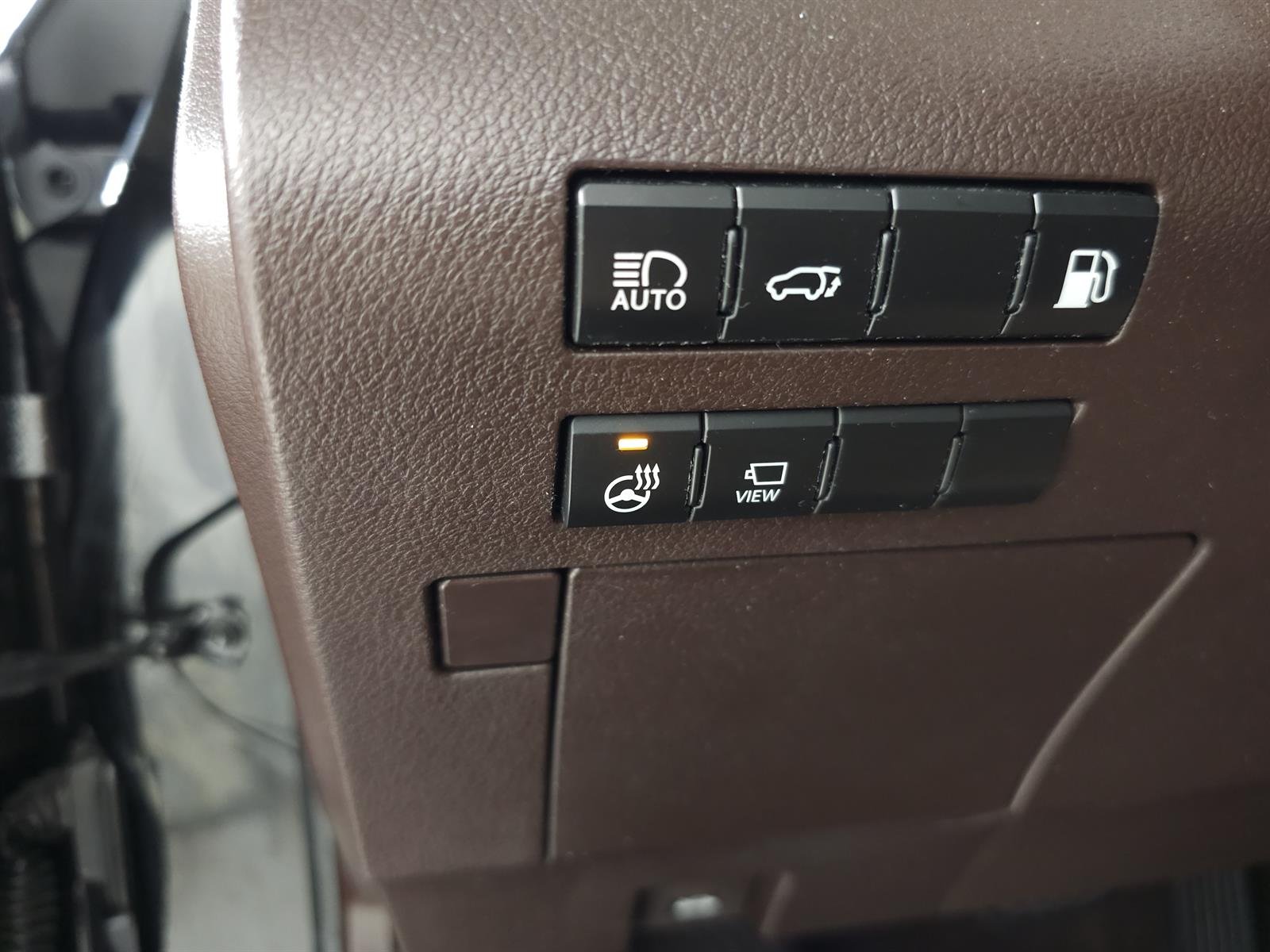 Used 2016 Black Lexus HYBRID image 16