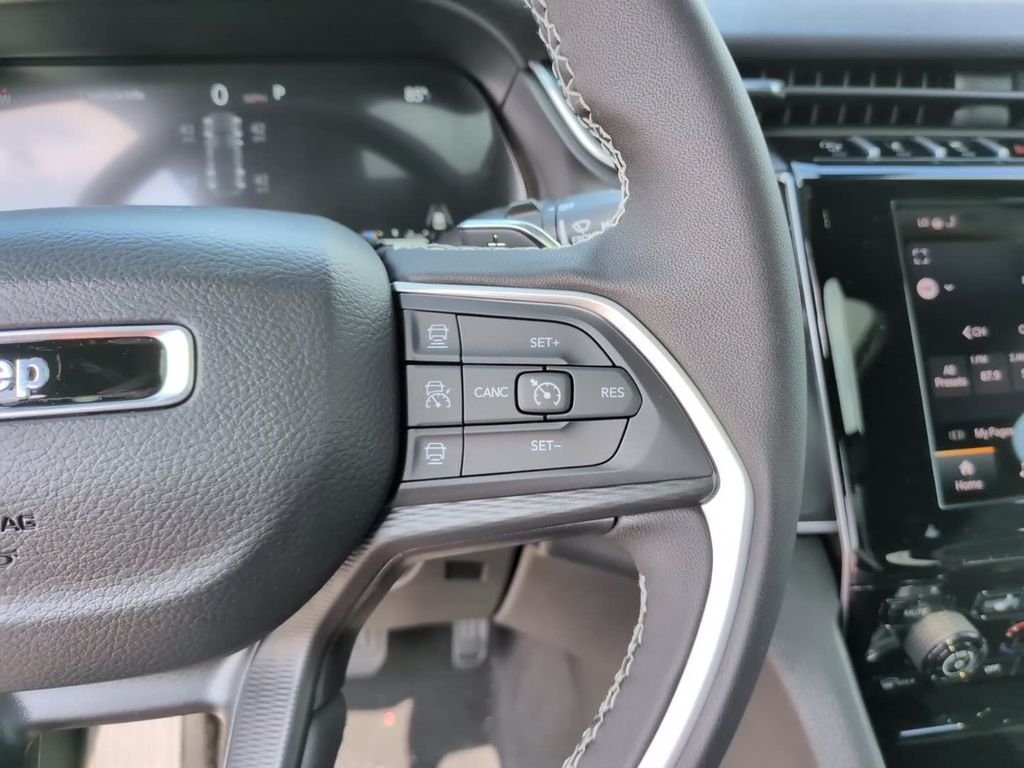 New 2026 White Jeep Laredo X image 23