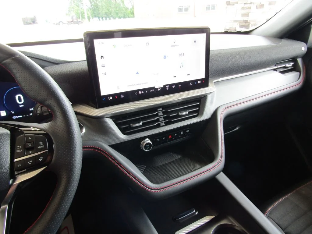 Used 2025 Gray Ford ST-Line image 28