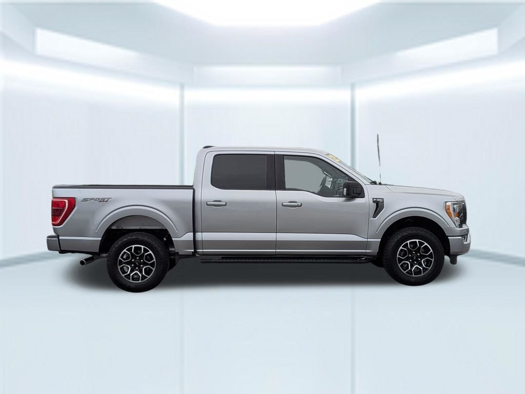 Used 2023 Silver Ford XLT image 7