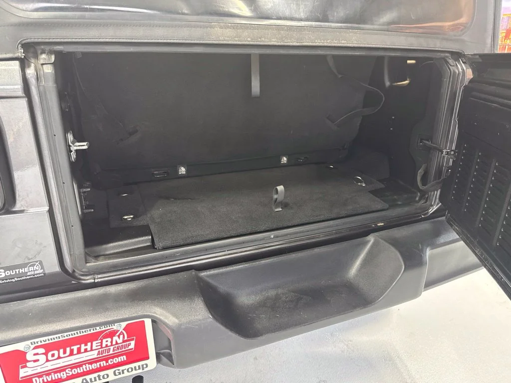 Used 2019 Gray Jeep Sport S image 13