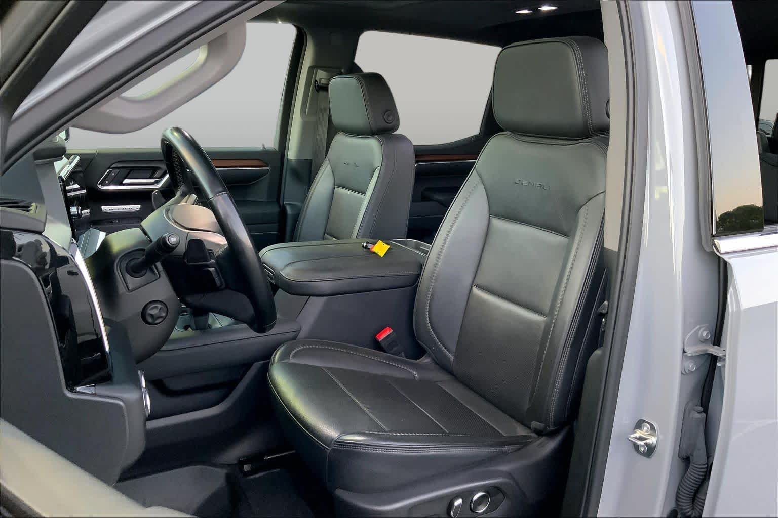 Used 2025 Thunderstorm Gray GMC Denali image 7