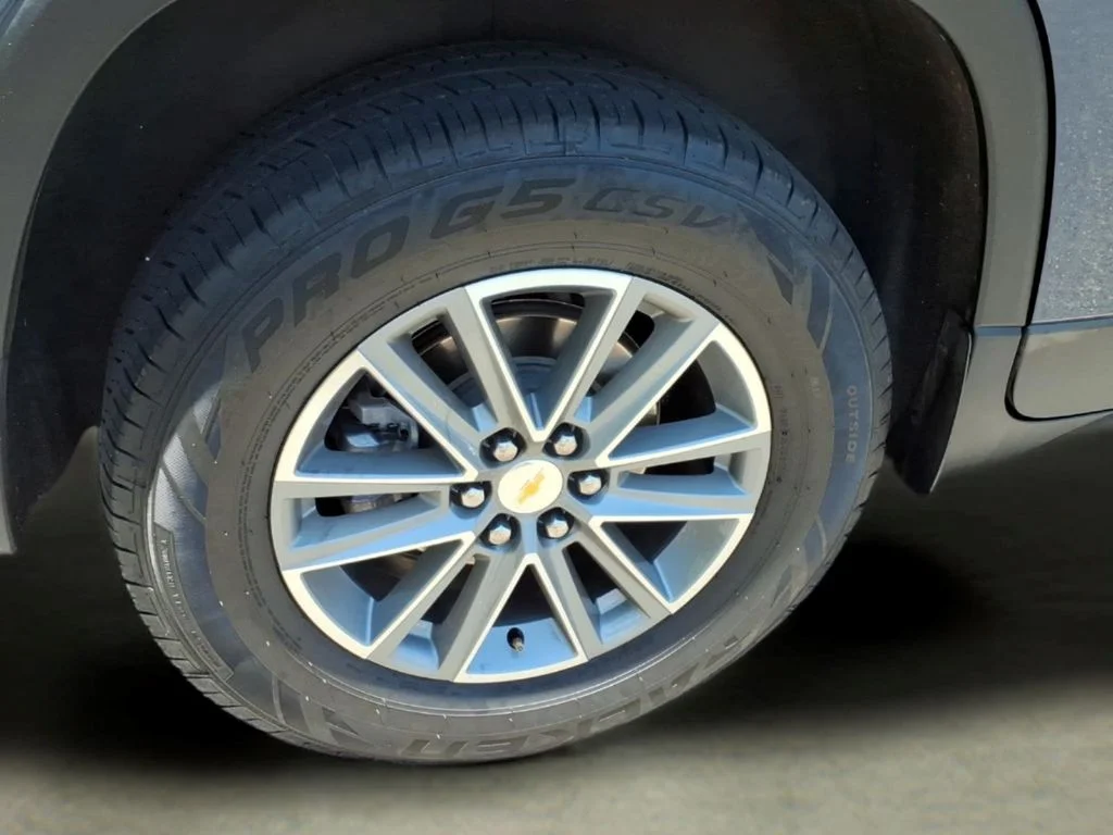 Used 2022 Blue Chevrolet LT image 34