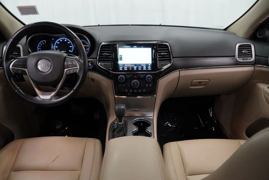 Used 2021 Gray Jeep Limited image 30