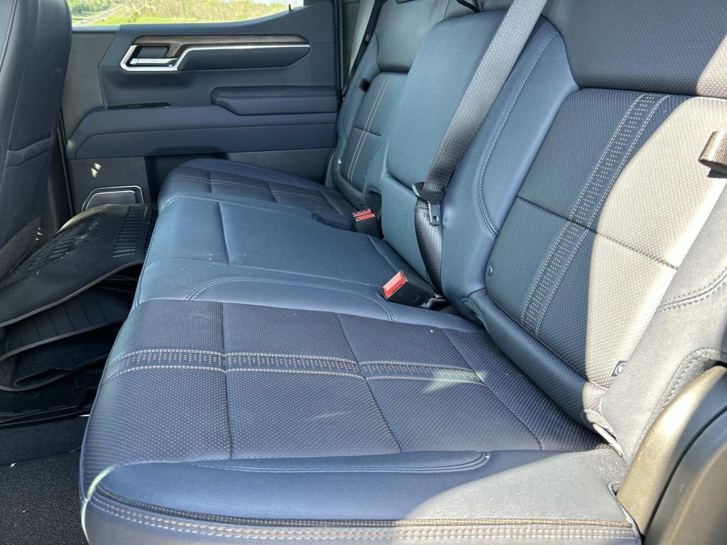Used 2025 Sterling Gray Metallic Chevrolet High Country image 15