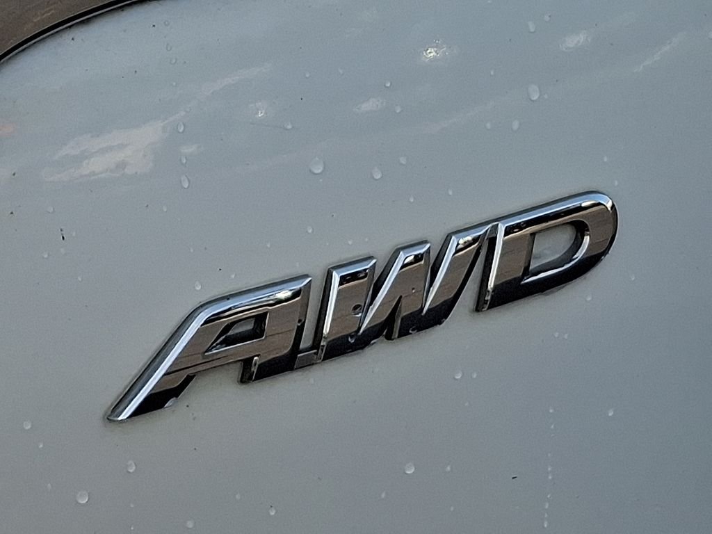 Certified Used 2016 White Diamond Pearl Honda Touring image 34