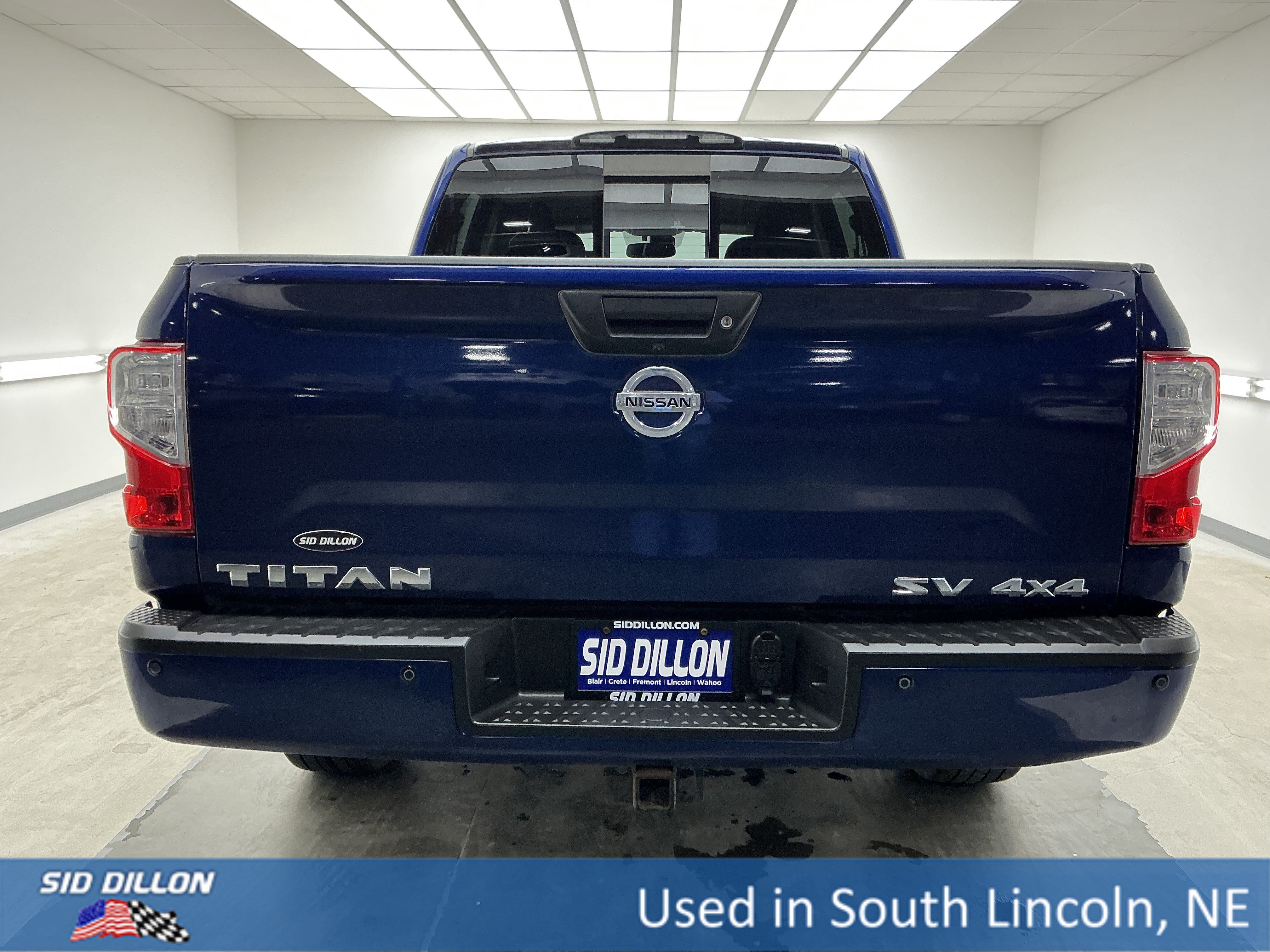 Used 2017 Deep Blue Pearl Nissan SV image 5