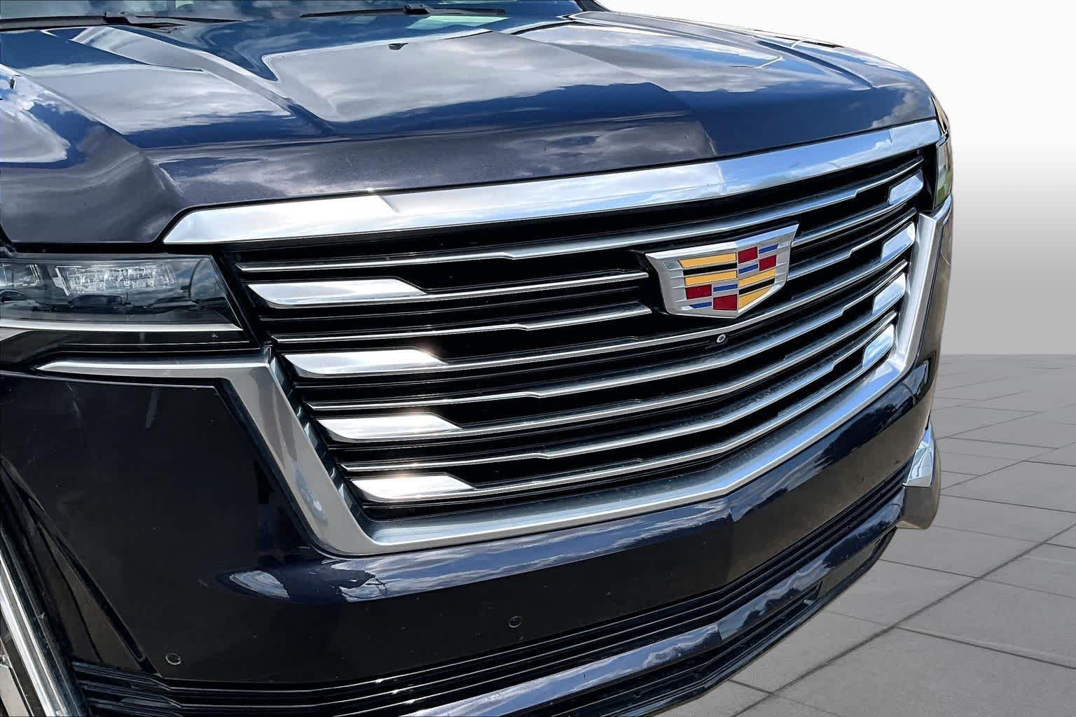 Used 2022 Galactic Gray Metallic Cadillac Premium Luxury Platinum image 28