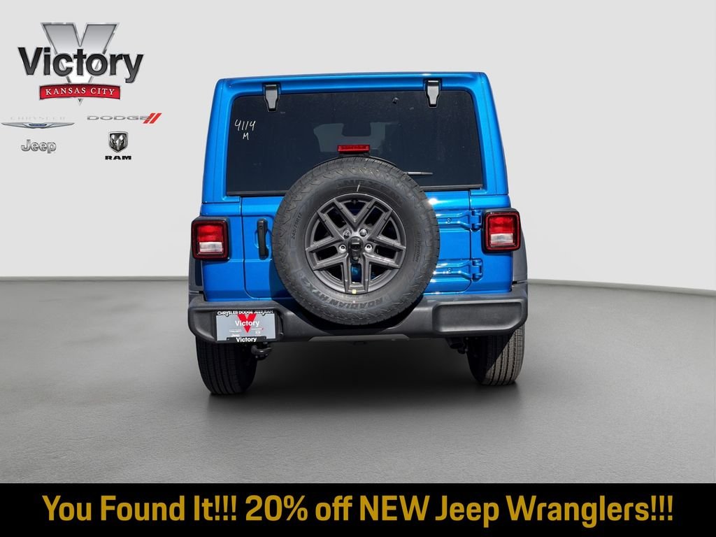 New 2026 Hydro Blue Pearl-Coat Exterior Paint Jeep Sport S image 6
