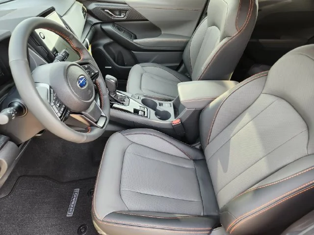 New 2026 CRYSTAL WHITE PEARL Subaru Limited Hybrid image 10