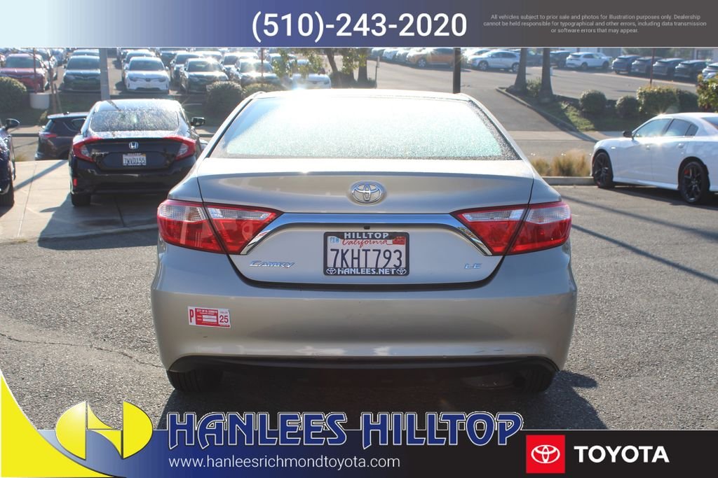 2015 Toyota Camry LE - Photo 8
