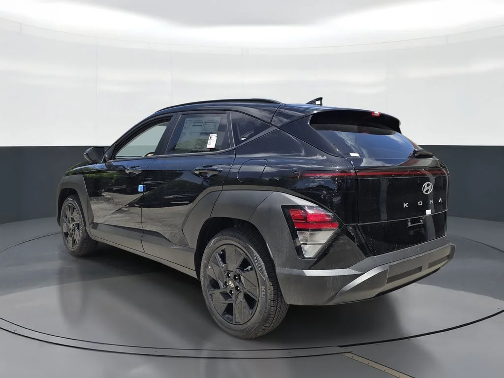 New 2026 Black Hyundai SEL Sport image 4