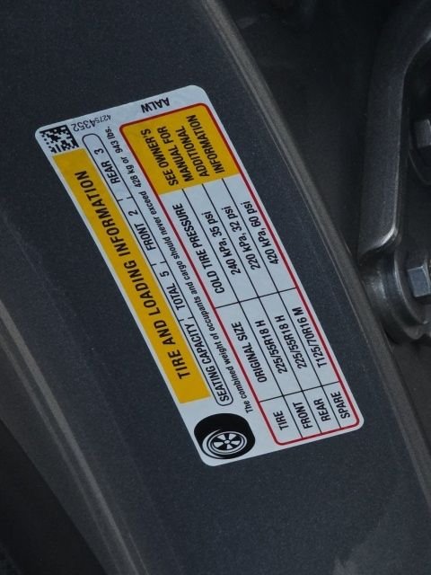 Used 2024 Gray Chevrolet 1RS image 29