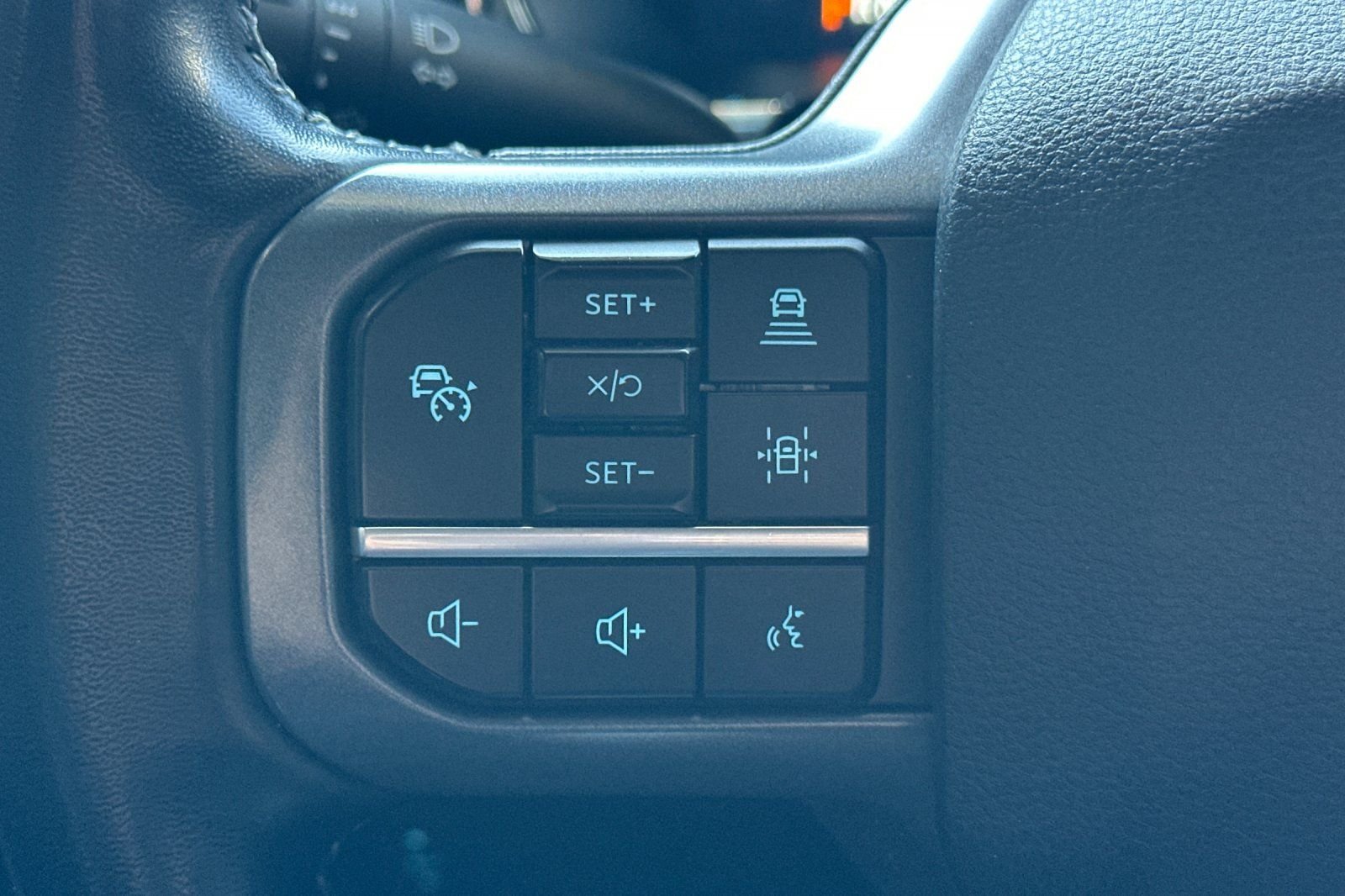 Used 2022 Blue Ford Lariat image 25
