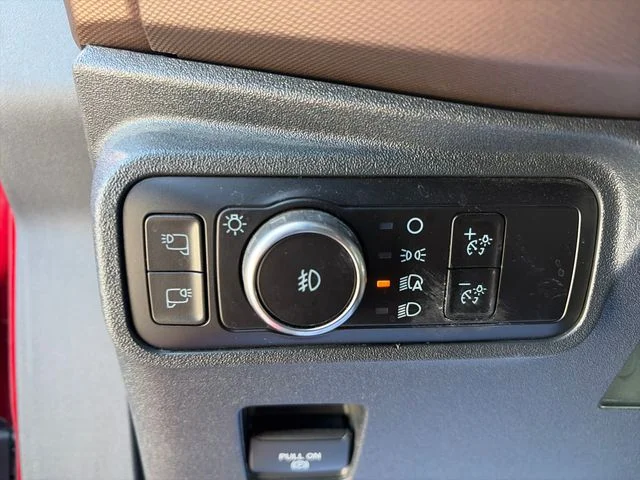 Used 2023 Red Ford Outer Banks image 30