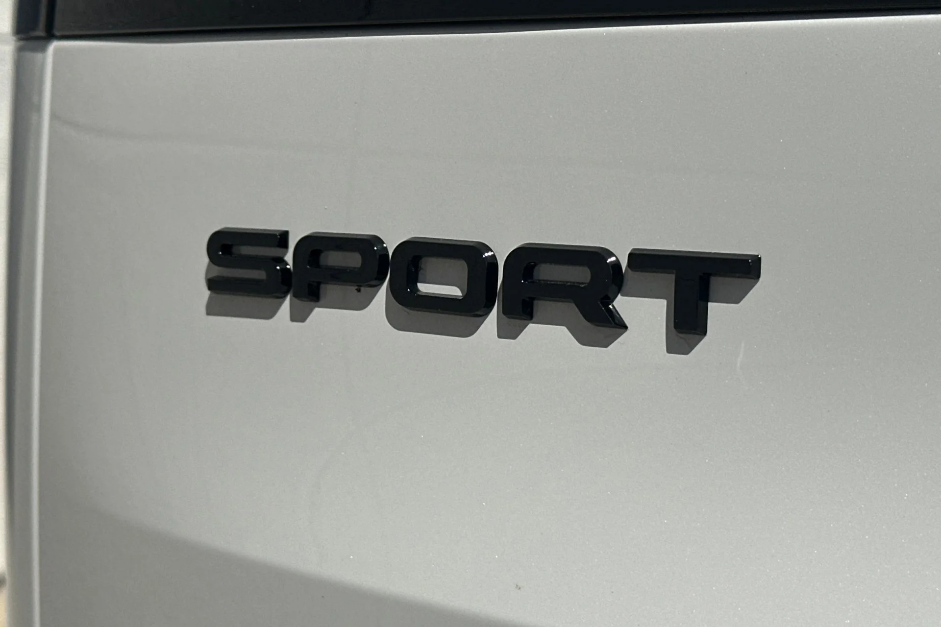 New 2026 Borasco Grey Land Rover SE image 12