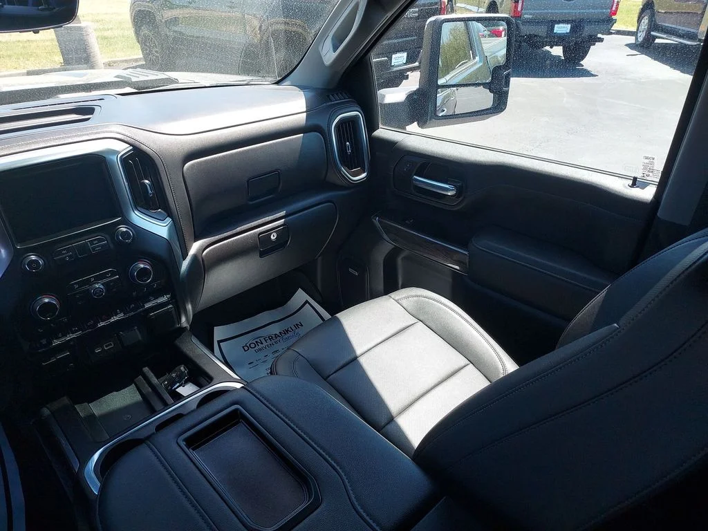Used 2022 Blue Chevrolet LTZ image 11