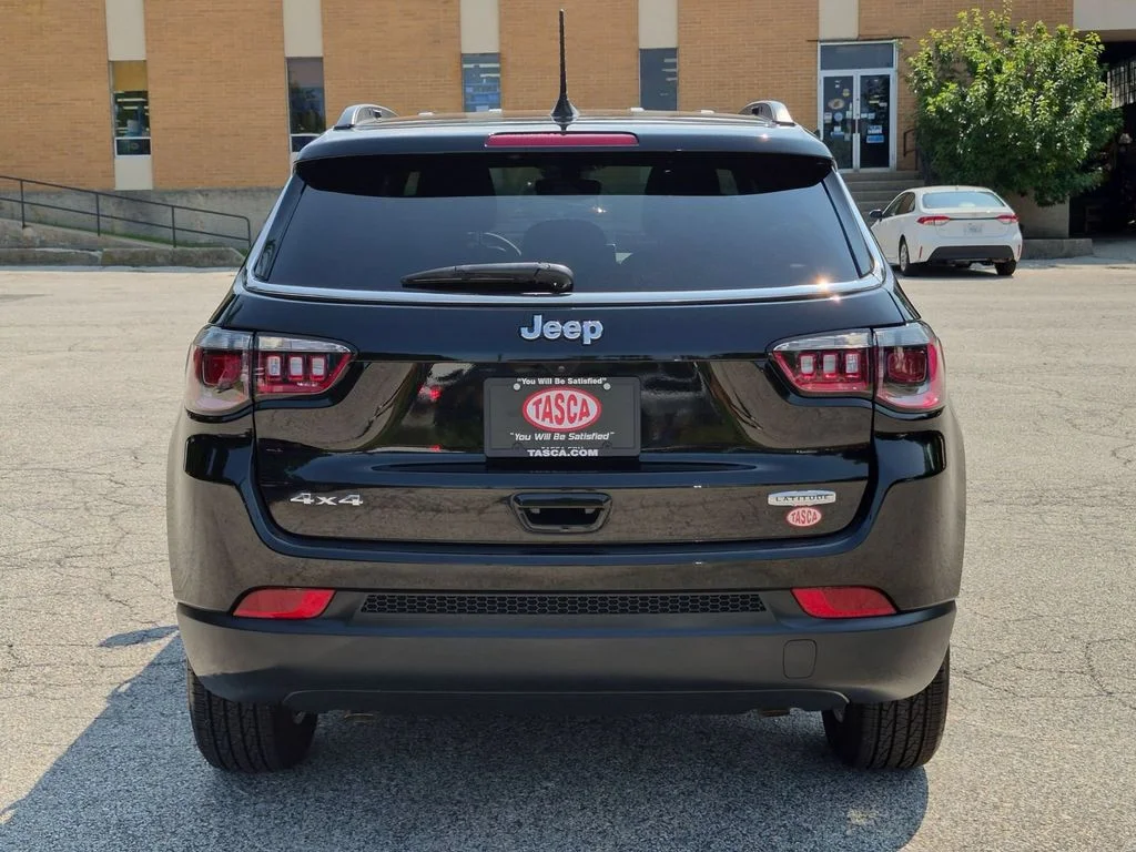 Used 2024 Black Jeep Latitude image 4