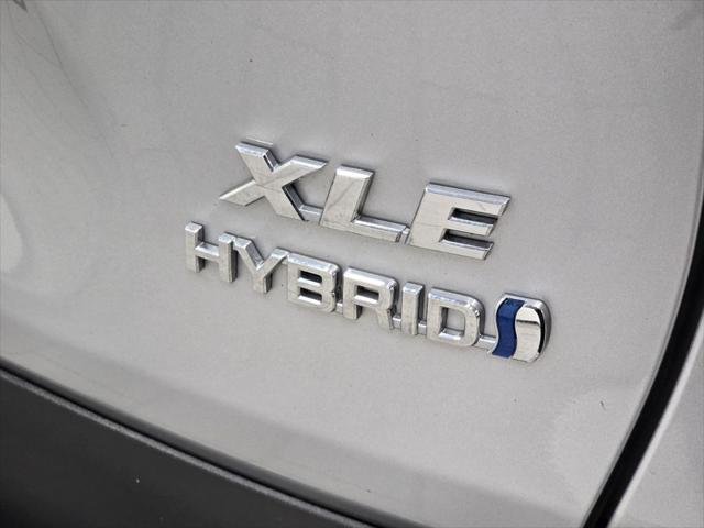 Certified Used 2022 SILVER SKY METALLIC Toyota  image 19
