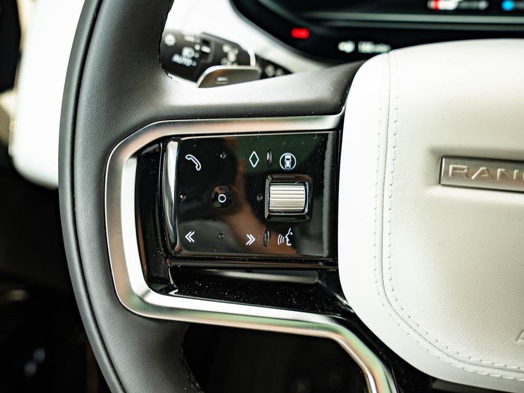 New 2026 Varesine Blue Land Rover SE image 28