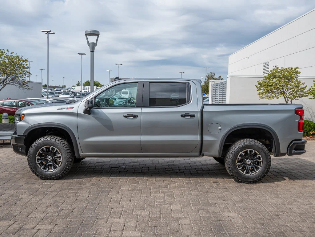 Used 2024 Sterling Gray Metallic Chevrolet ZR2 image 5