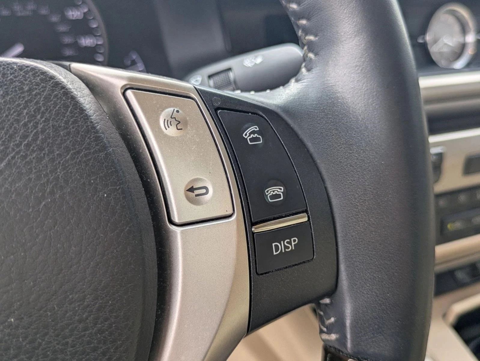 Used 2014 Starfire Pearl Lexus  image 14