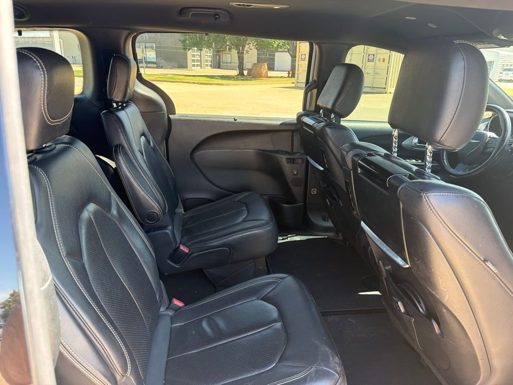 Used 2020 White Chrysler Touring L Plus image 10