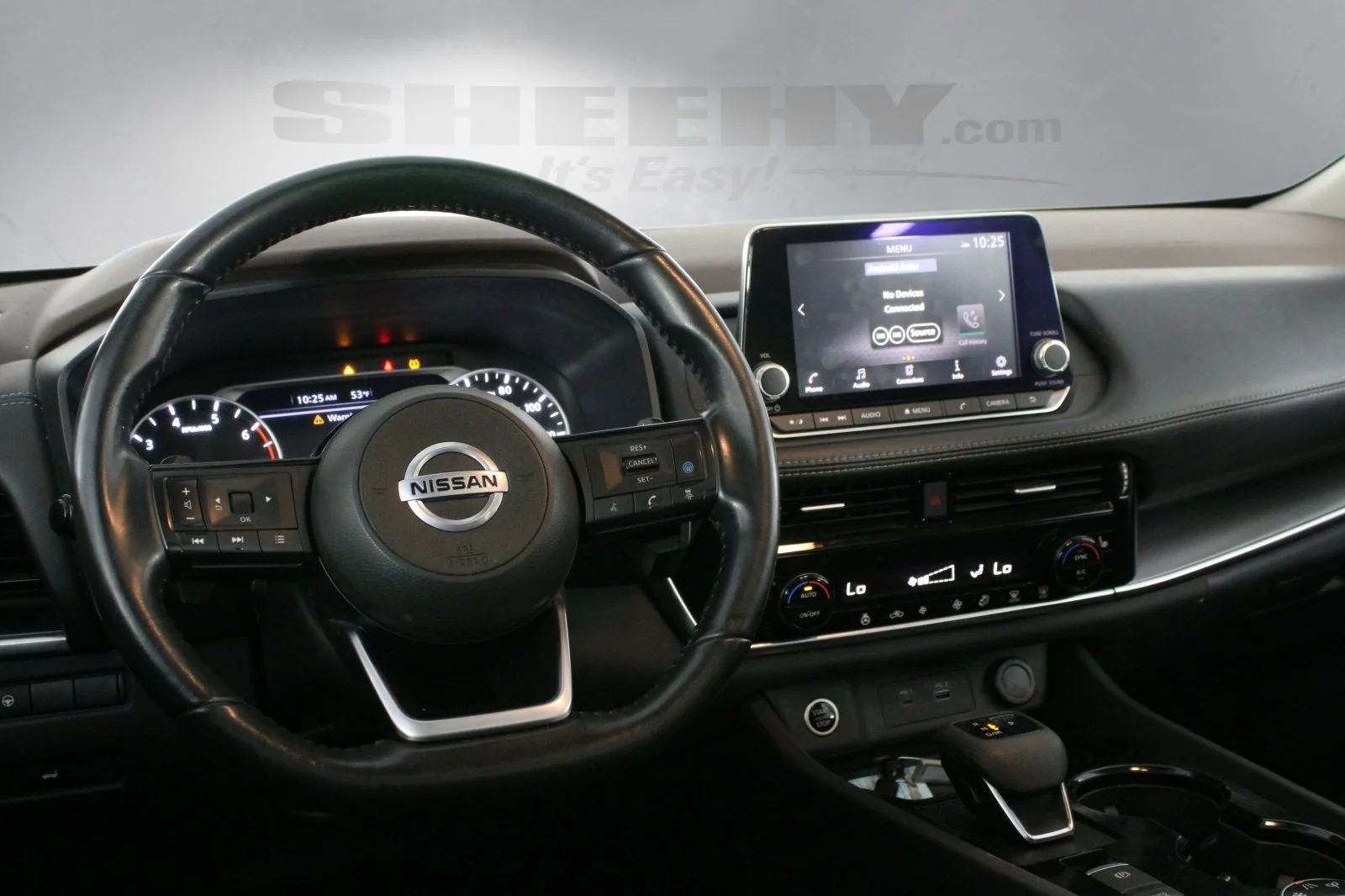 Used 2021 White Nissan SV image 3
