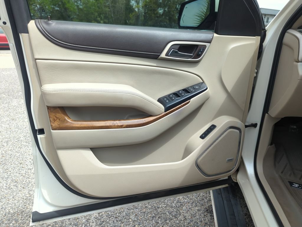 Used 2015 White GMC Denali image 18