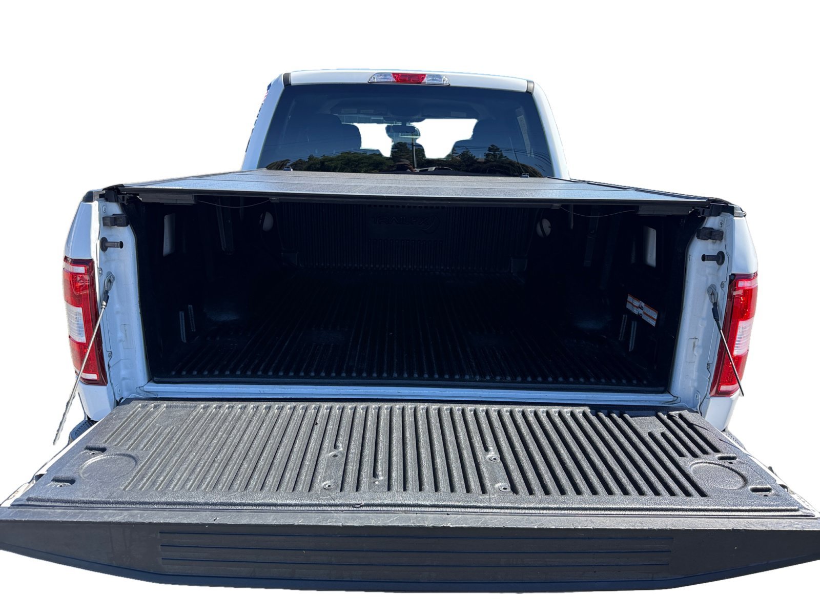 Certified Used 2019 Oxford White Ford XLT image 17