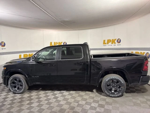 New 2026 Diamond Black Crystal Pearl-Coat Exterior Paint RAM BIG HORN image 7